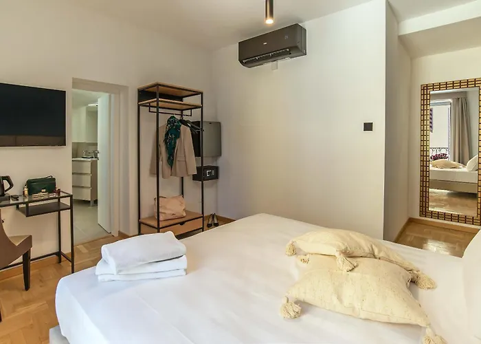 Essence בית הארחה 4*